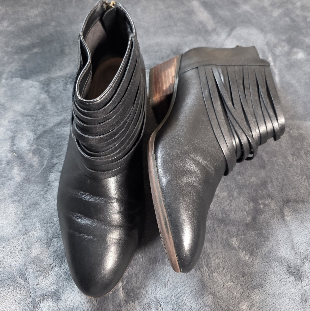 Clarks Artisan Black Leather Zip Ankle Boots Womens Sz 9.5 M Style 26103500 - Picture 3 of 12